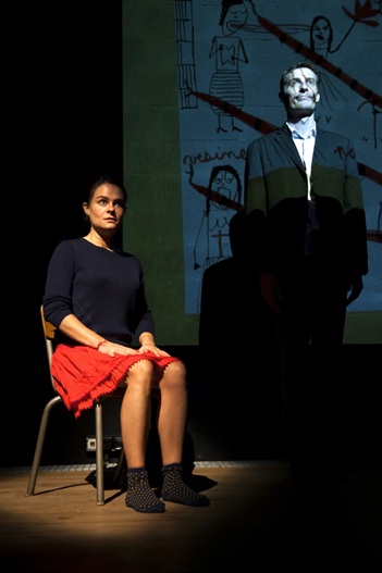 Théâtre : MERES SANS CHATTE / A (II) RH+