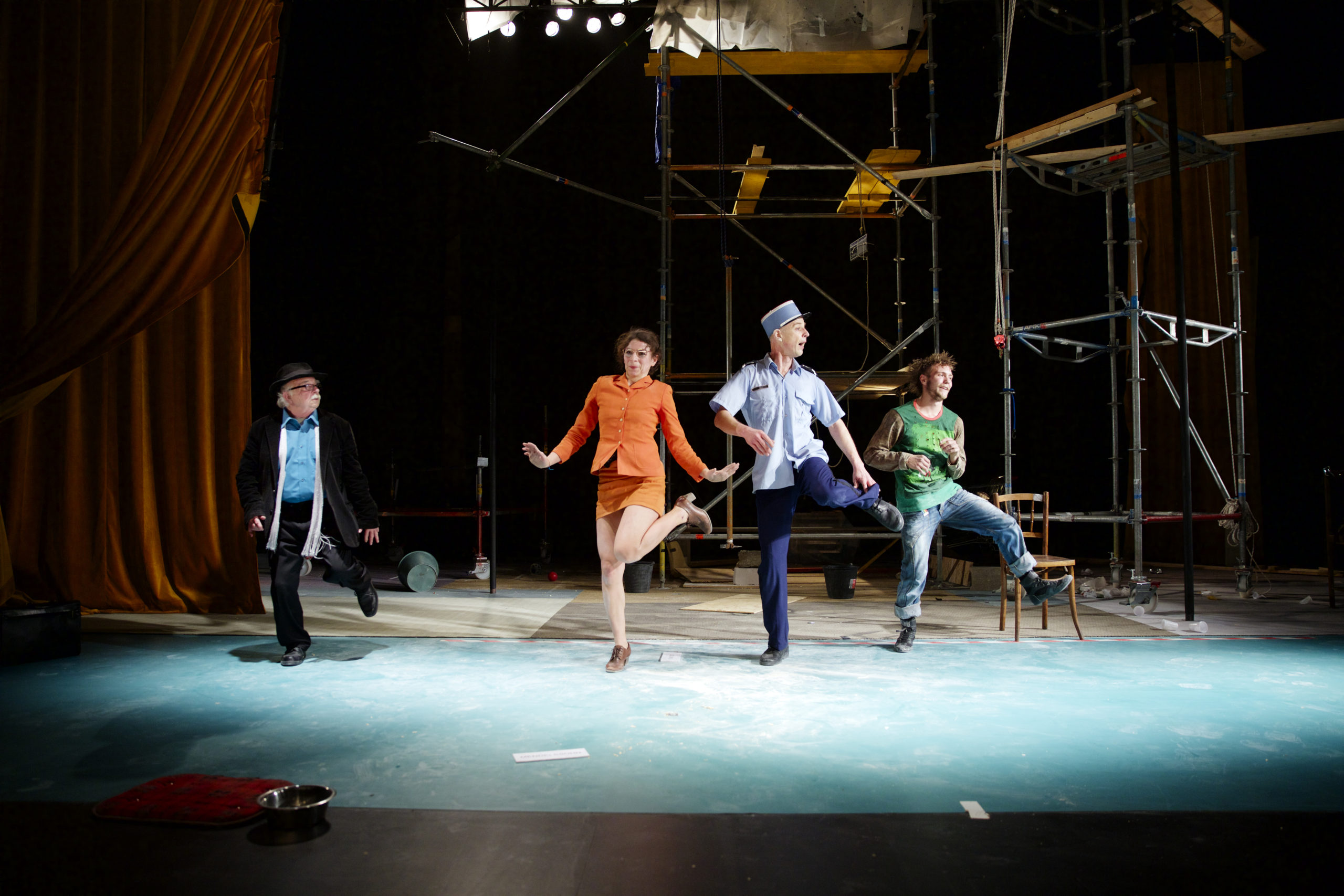 Cirque : "Le corps utopique ou il faut tuer le chien !" au Nouveau Théâtre de Montreuil