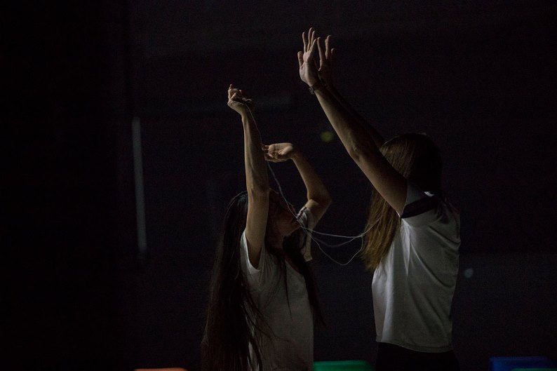 Théâtre : "Sœurs" de Pascal Rambert,  Audrey Bonnet et Marina Hands incandescentes.
