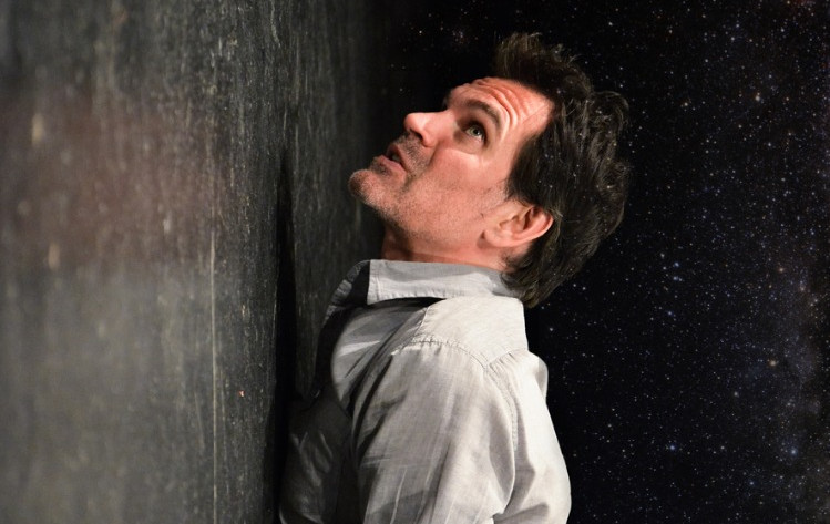 Festival Off d'Avignon : "I am the cosmos" au Théâtre des Barriques à 20H40