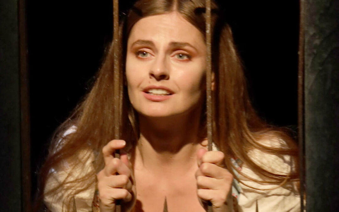 Théâtre : « Du domaine des murmures » de Carole Martinez