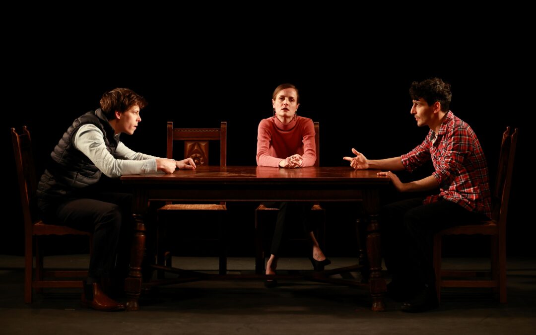 Théâtre : « L&rsquo;entremondes ou le lac de l&rsquo;oubli » de Charles Van De Vyver