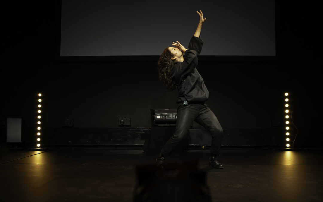 Chansigne : « Je(s) » de Emmanuelle Laborit et Jennifer Lesage-David