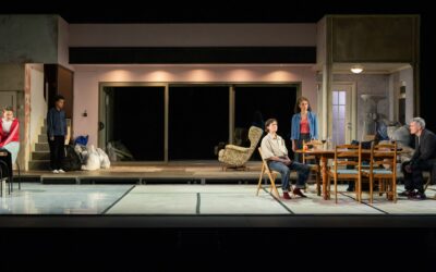 Théâtre : « The other place, after Antigone » d’Alexander Zeldin